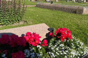 «Богат ты или безработный, твой камень будет скромным»